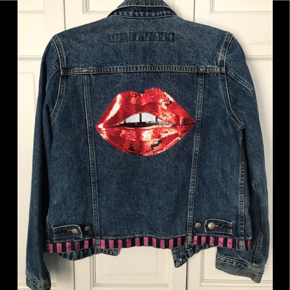 Jean Jacket done up🌈💋🌹